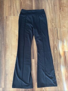 Women’s All In Motion Black High-rise Flared Leggings size small